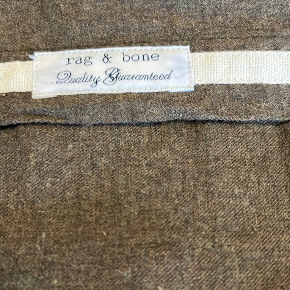 rag & bone
Button Down
Standard Issue
Med - Picture 3 of 6